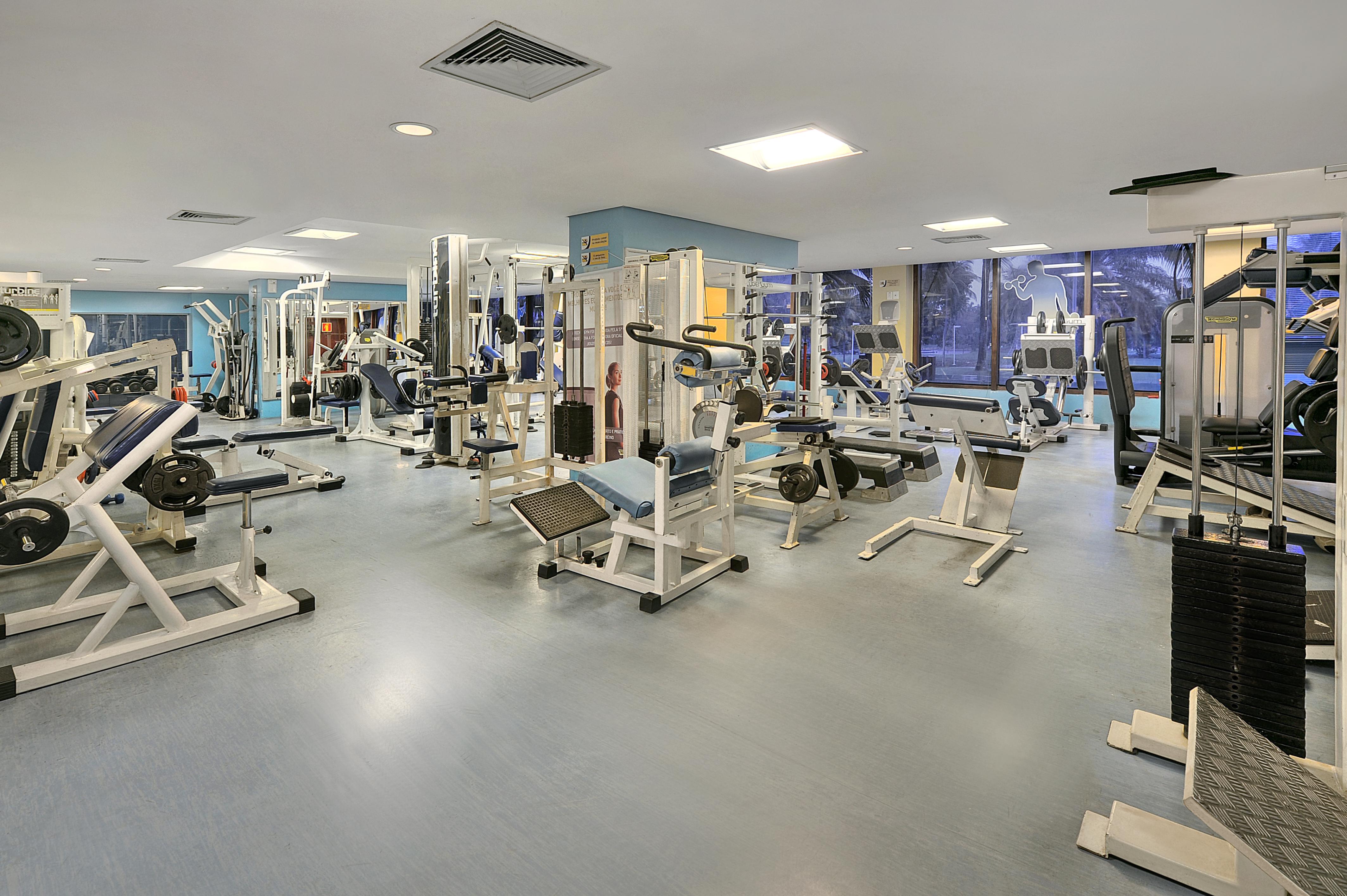 فندق ديفيل برايم سلفادور السلفادور المظهر الخارجي الصورة The gym at the hotel