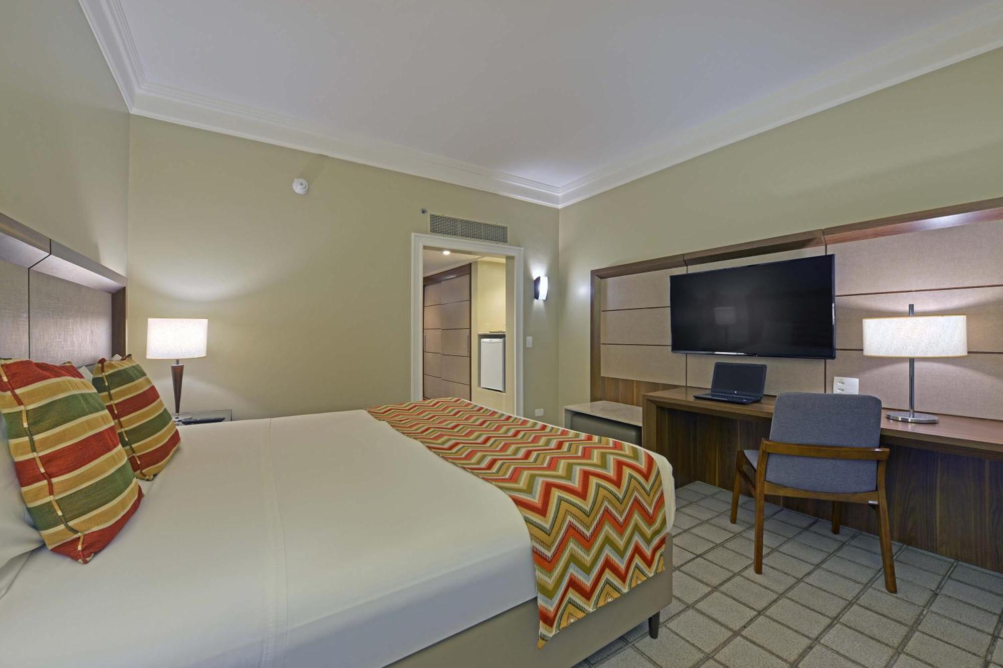 فندق ديفيل برايم سلفادور السلفادور المظهر الخارجي الصورة A typical room at the Hilton San Francisco