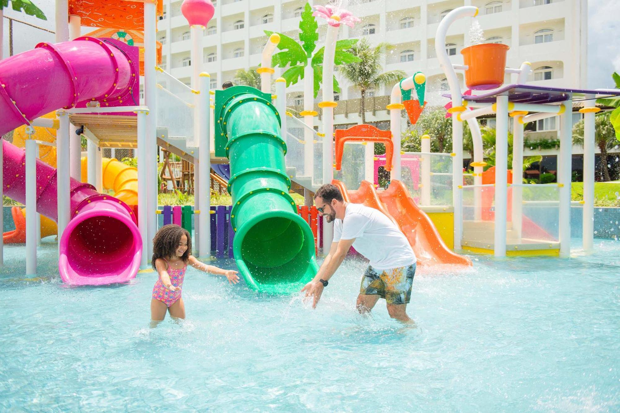 فندق ديفيل برايم سلفادور السلفادور المظهر الخارجي الصورة Water Park