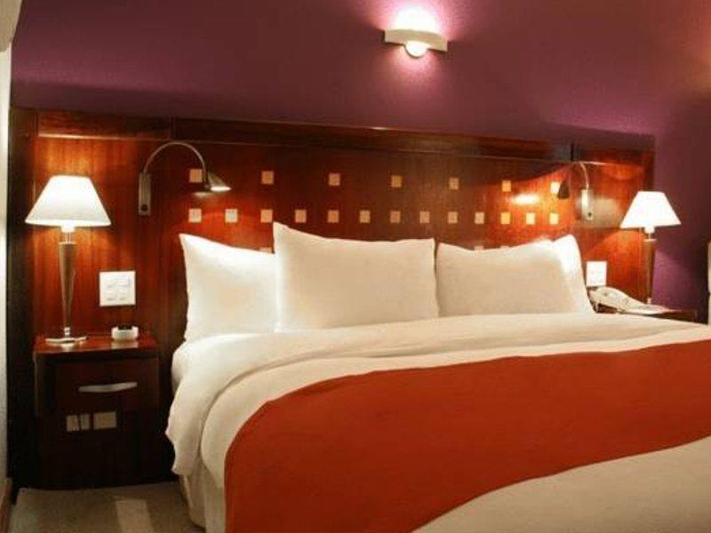 فندق ديفيل برايم سلفادور السلفادور المظهر الخارجي الصورة A typical room at the hotel