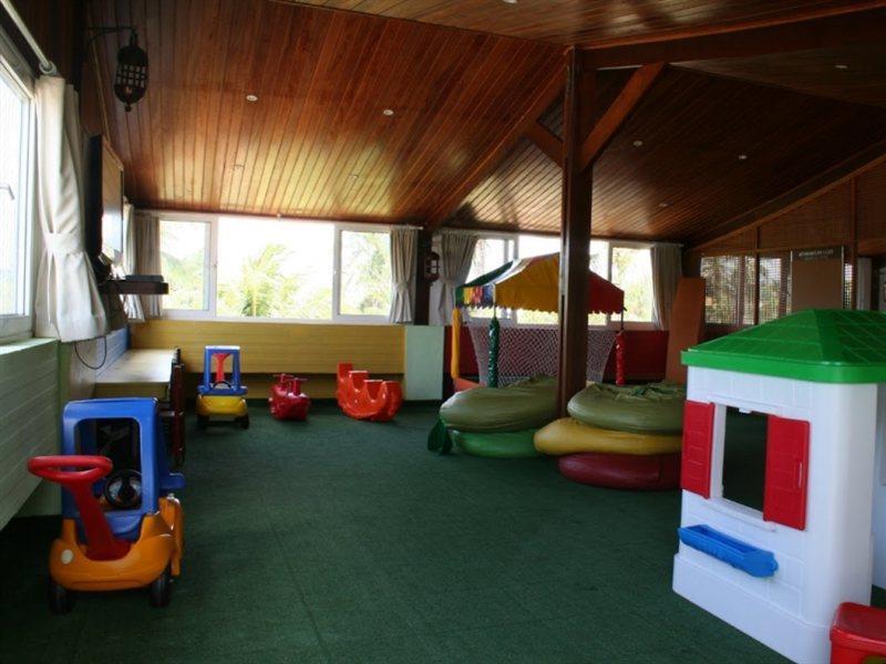 فندق ديفيل برايم سلفادور السلفادور المظهر الخارجي الصورة The interior of the playroom